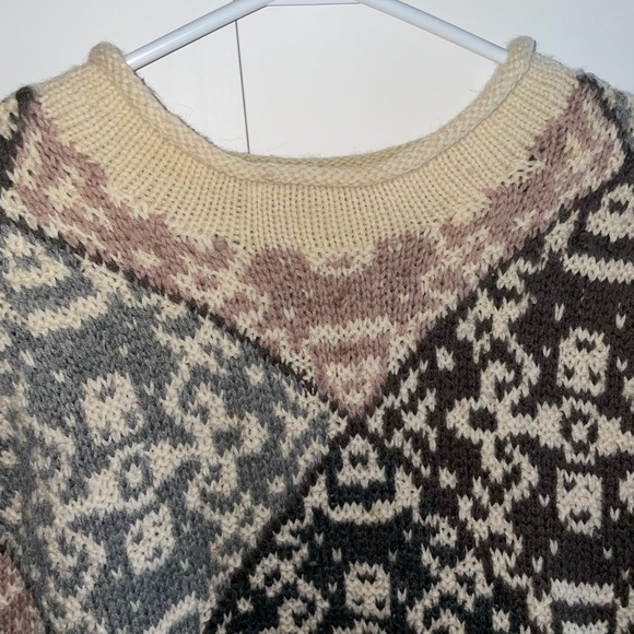 Vintage knit patterned sweater, size M - Picture 4 of 6